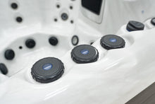 Load image into Gallery viewer, Colombo Hot Tub