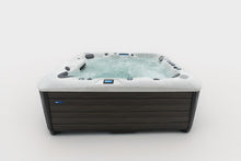 Load image into Gallery viewer, Maximus Hot Tub
