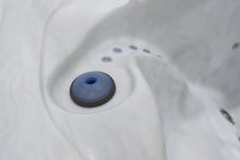 Load image into Gallery viewer, Platinum Spas - Topaz - Premium Range