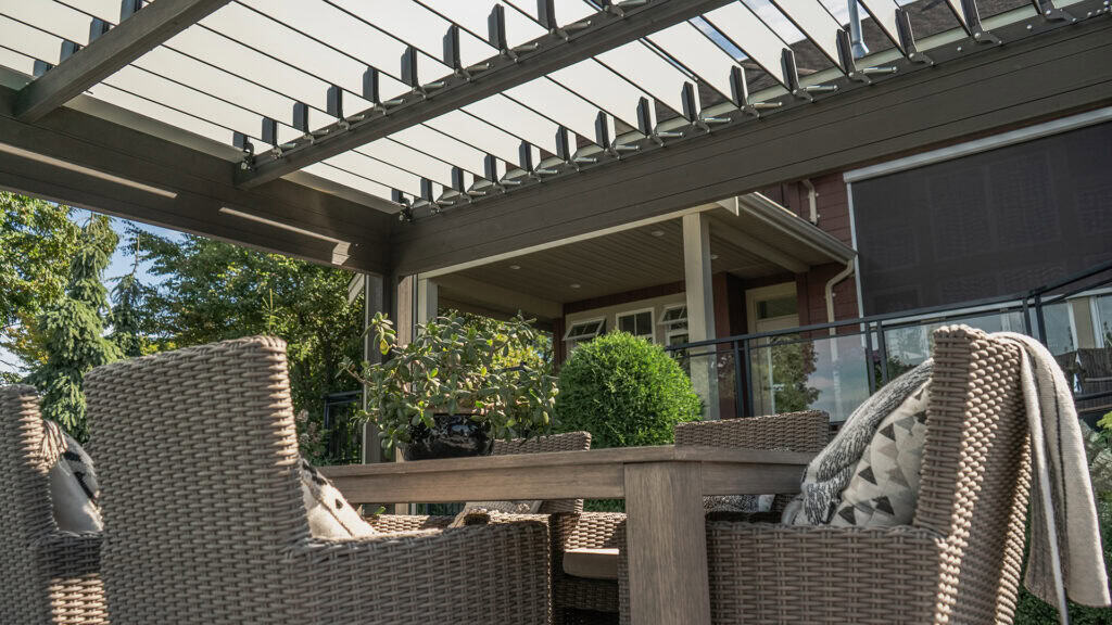 Visscher Stella Motorized Louver Pergola – 11x14 – view 4