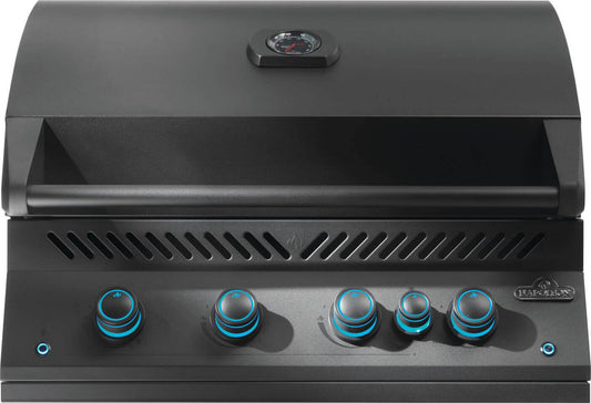 Built-In 700 Series 32-inch Gas Grill - Matte Black