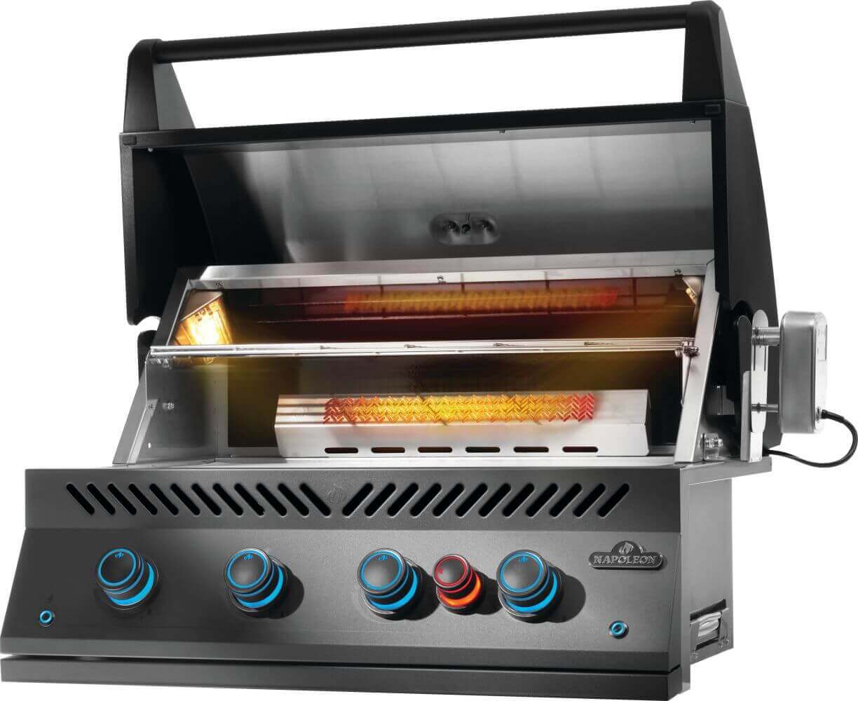 Built-In 700 Series 32-inch Gas Grill - Matte Black