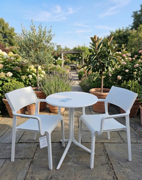 TRILL bianco bistro dining set by Nardi