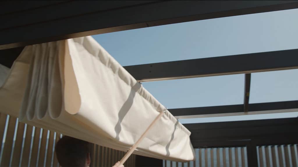 Visscher Mesa Pergola with Retractable Sunshade – 11x11 – view 2