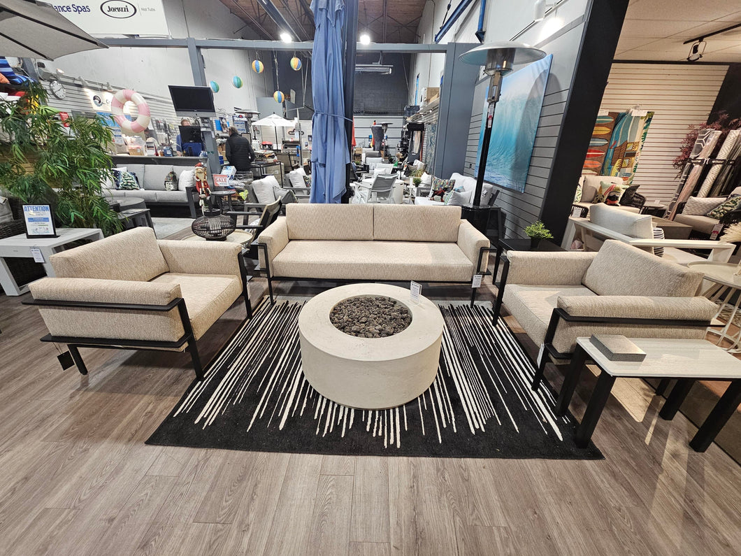 FLOOR MODEL Mallorca set by E9